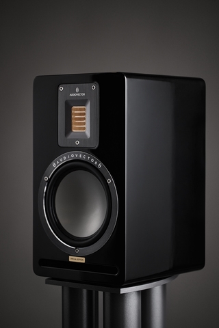 Audiovector QR 1 SE černý