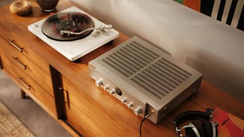 Marantz Model 70 stříbrný