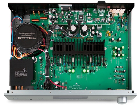 Rotel A-11 Tribute černý