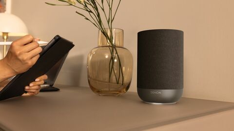 Denon Home 200 černý