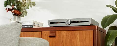 Roksan Attessa Integrated Amplifier - stříbrný