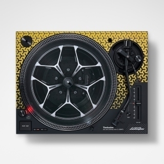 Technics SL-1200M7PEY Lamborghini (limitovaná edice)