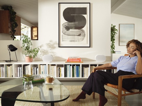 Sonos Era 300 bílá